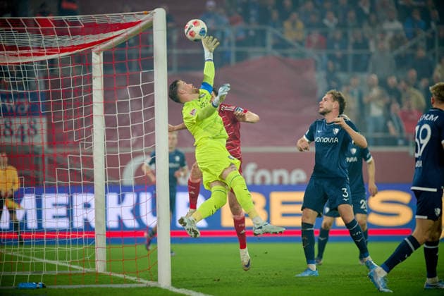 DUSSELDORF, GERMANY - 27 FEBRUARY, 2026: Timo Horn - The football match 2. Bundesliga Fortuna Duesseldorf - VfL Bochum 1848 at Merkur Spiel Arena.  Copyright: xVITALIIxKLIUIEVx