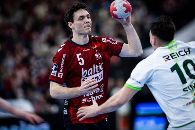 DAIKIN HBL: SG Flensburg-Handewitt vs HSG Wetzlar; 27.02.26 Niclas Kirkelokke (Nr.05, SG Flensburg-Handewitt) gegen Josip Simic (Nr.10, HSG Wetzlar) DAIKIN HBL: SG Flensburg-Handewitt vs HSG Wetzlar, GP JOULE Arena am 27.02.26 Copyright: xBEAUTIFULxSPORTS MarioxM.xKobergx