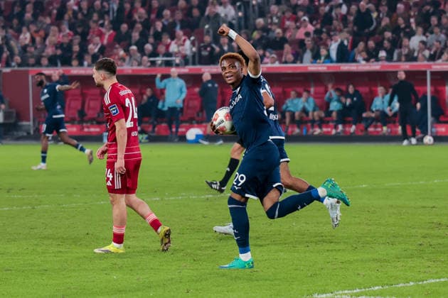 27.02.2026, Fussball, Saison 2025 2026, 2. Bundesliga, 24. Spieltag, Fortuna Düsseldorf - VfL Bochum 1848, Farid Alfa-Ruprecht (VfL Bochum 1848) bejubelt das Tor zum 2:1, Düsseldorf MErkur Spiel Arena NRW Deutschland xRHR-FOTO DEx