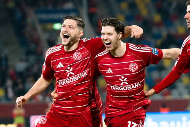 Sport Bilder des Tages Deutschland: 2. Bundesliga 2025 2026 Fortuna Düsseldorf vs. VfL Bochum 24. Spieltag 27.02.2026 Merkur Spiel-Arena (Nordrhein-Westfalen) Tor zum 2:0 durch Florent Muslija (Fortuna Düsseldorf, 24) Jubel Freude Emotionen Torjubel Cedric Itten (Fortuna Düsseldorf, 13)