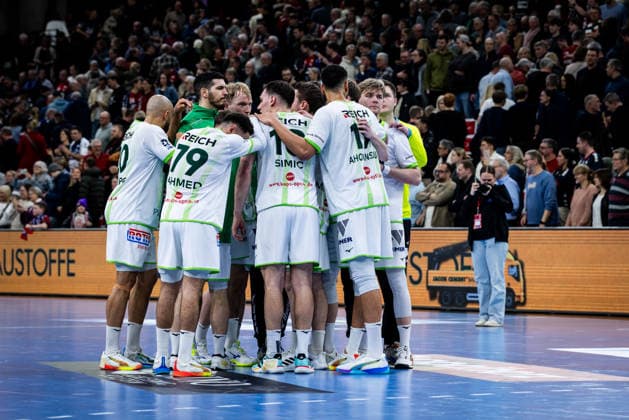 DAIKIN HBL: SG Flensburg-Handewitt vs HSG Wetzlar; 27.02.26 Team HSG Wetzlar nach dem Spiel DAIKIN HBL: SG Flensburg-Handewitt vs HSG Wetzlar, GP JOULE Arena am 27.02.26 Copyright: xBEAUTIFULxSPORTS MarioxM.xKobergx