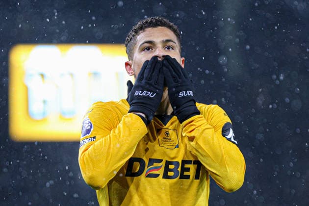 Joao Gomes (8 Wolves) celebrates scoring the first goal for Wolves during the Premier League football match between Wolverhampton Wanderers and Aston Villa at Molineux stadium in Wolverhampton, England Copyright: xNataliexMincher SPPx Sportspressphoto_SPR98246