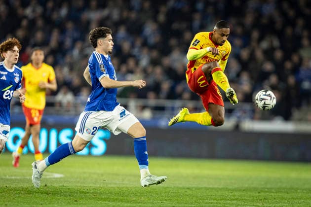 FOOTBALL : Racing Strasbourg vs Lens FC - ligue 1 - Strasbourg - 27 02 26 Wesley SaÃ¯d 22  Copyright: xelyxandroxcegarrax