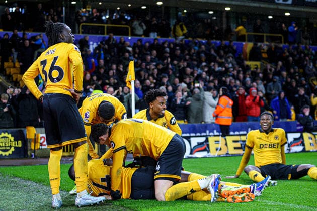 Rodrigo Gomes (21 Wolves) celebrates scoring the second goal during the Premier League football match between Wolverhampton Wanderers and Aston Villa at Molineux stadium in Wolverhampton, England Copyright: xNataliexMincher SPPx Sportspressphoto_SPR98320