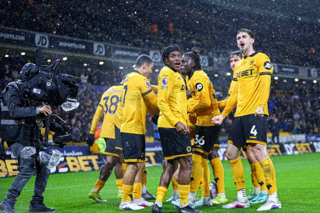 Joao Gomes (8 Wolves) celebrates scoring the first goal for Wolves during the Premier League football match between Wolverhampton Wanderers and Aston Villa at Molineux stadium in Wolverhampton, England Copyright: xNataliexMincher SPPx Sportspressphoto_SPR98357