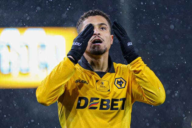 Joao Gomes (8 Wolves) celebrates scoring the first goal for Wolves during the Premier League football match between Wolverhampton Wanderers and Aston Villa at Molineux stadium in Wolverhampton, England Copyright: xNataliexMincher SPPx Sportspressphoto_SPR98371