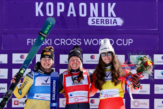 Sport Bilder des Tages SKI CROSS - FIS SX WC Kopaonik KOPAONIK,SERBIA,28.FEB.26 - SKI CROSS - FIS World Cup, ladies, men. Image shows the rejoicing of Daniela Maier (GER), Sandra Naeslund (SWE) and Saskja Lack (SUI).  GEPAxpictures xMaticxKlansek