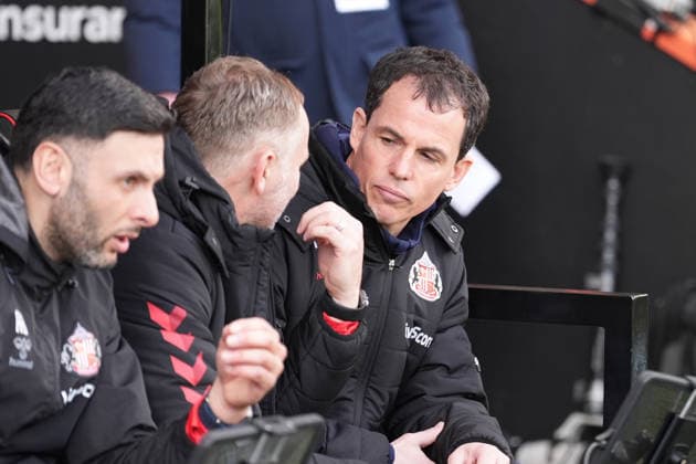 Bournemouth v Sunderland, Premier League, Football, Vitality Stadium, Bournemouth, UK - 28 Feb 2026 Regis Le Bris manager of Sunderland on the bench. Bournemouth Vitality Stadium Bournemouth UK, UK NEWSPAPERS OUT Copyright: xSeanxRyanx