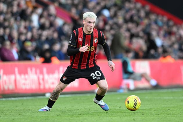 Bournemouth v Sunderland, Premier League Alex Jimenez (20) of AFC Bournemouth on the attack during the Premier League match between Bournemouth and Sunderland at the Vitality Stadium, Bournemouth, UK on 28 February 2026. Bournemouth Vitality Stadium Dorset UK Editorial use only DataCo restrictions apply See www.football-dataco.com , Copyright: xGrahamxHuntx PSI-23826-0084