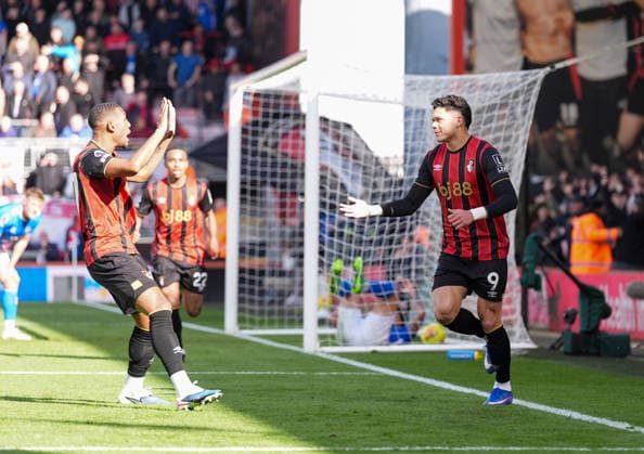 Bournemouth v Sunderland, Premier League, Football, Vitality Stadium, Bournemouth, UK - 28 Feb 2026 GOAL 1-1. Evanilson of Bournemouth turns to celebrate after scoring the equaliser. Bournemouth Vitality Stadium Bournemouth UK, UK NEWSPAPERS OUT Copyright: xSeanxRyanx
