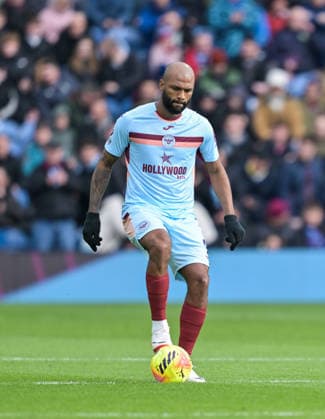 28th February 2026; Turf Moor, Burnley, Lancashire, England; Premier League Football, Burnley versus Brentford; Igor Thiago of Brentford with the ball  LeexDurkin Content restricted for UK based newspaper