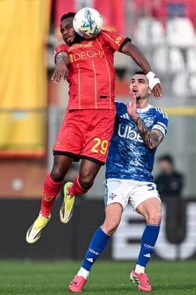Cm Como 28 02 2026 - campionato di calcio serie A Como-Lecce foto Cristiano Mazzi Image nella foto: Lassana Coulibaly-Lucas Da Cunha 