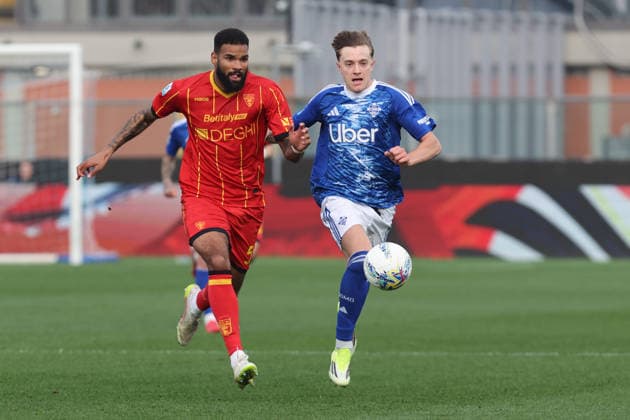 Lecce™s Jamil Siebert and Como™s Jesus Rodriguez during the Serie A soccer match between Como and Lecce at the Giuseppe Sinigaglia stadium in Como, north Italy - February 28, 2026 - Soccer.  Copyright: xAntonioxSaia LaPressex