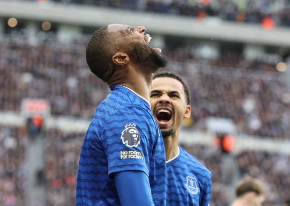 Newcastle Upon Tyne, England, 28th February 2026. Beto of Everton celebrates scoring his teams second goal during the Newcastle United vs Everton Premier League match at St. James Park, Newcastle Upon Tyne. Picture credit should read: Nigel Roddis Sportimage EDITORIAL USE ONLY. No use with unauthorised audio, video, data, fixture lists, club league logos or live services. Online in-match use limited to 120 images, no video emulation. No use in betting, games or single club league player publications. SPI_031_NR_NEWC_EVER SPI-4562-0031