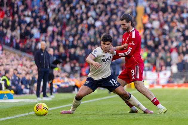 Football - FA Premier League - Liverpool FC v West Ham United FC LIVERPOOL, ENGLAND - Saturday, February 28, 2026: Liverpool s Dominik Szoboszlai is challenged by West Ham United s Mateus Fernandes (L) during the FA Premier League match between Liverpool FC and West Ham United FC at Anfield. (Photo by David Rawcliffe Propaganda) LIVERPOOL Anfield MERSEYSIDE ENGLAND  Copyright: xDavidxRawcliffex P2026-02-28-Liverpool_West_Ham-69