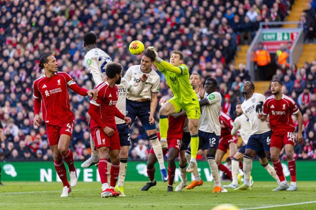 Football - FA Premier League - Liverpool FC v West Ham United FC LIVERPOOL, ENGLAND - Saturday, February 28, 2026: West Ham United s goalkeeper Mads Hermansen punches the ball away during the FA Premier League match between Liverpool FC and West Ham United FC at Anfield. (Photo by David Rawcliffe Propaganda) LIVERPOOL Anfield MERSEYSIDE ENGLAND  Copyright: xDavidxRawcliffex P2026-02-28-Liverpool_West_Ham-79