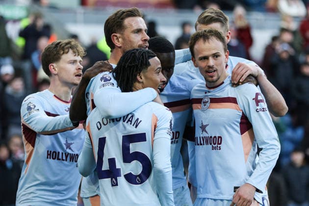 Mikkel Damsgaard (24 Brentford) celebrates his goal during the Premier League match between Burnley and Brentford at Turf Moor in Burnley, England on 28th February 2026. Copyright: xSeanxChandlerx xSPPx Sportspressphoto_SPR98580