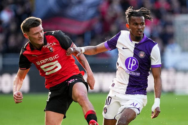 Stade Rennais FC v Toulouse FC - Ligue 1 McDonald s 2025 2026 26 Quentin MERLIN (srfc) - 10 Yann GBOHO (tfc) during the Ligue 1 McDonald s match between Rennes and Toulouse at Roazhon Park on February 28, 2026 in Rennes, France. Rennes France  Copyright: xFEPx 776348309