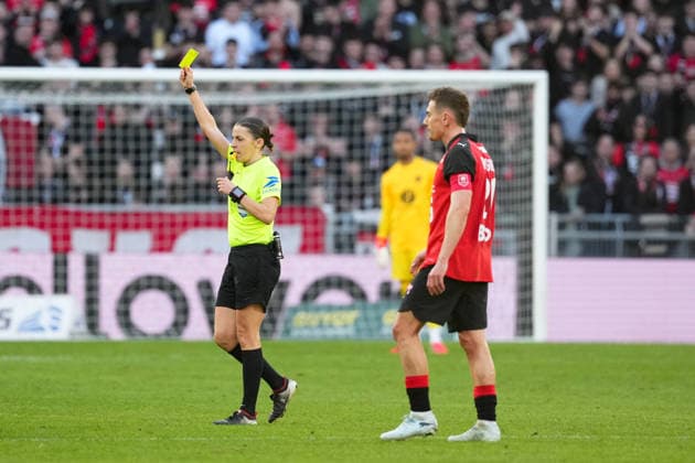 Stade Rennais FC v Toulouse FC - Ligue 1 McDonald s 2025 2026 Stephanie FRAPPART (ARBITRE) during the Ligue 1 McDonald s match between Rennes and Toulouse at Roazhon Park on February 28, 2026 in Rennes, France. Rennes France  Copyright: xFEPx 776348309