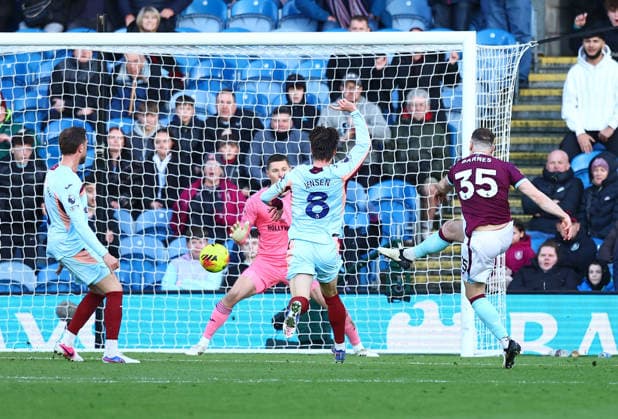 Ashley Barnes of Burnley scores a goal to make it 4-4 before it was ruled out from VAR Burnley v Brentford, Premier League, Football, Turf Moor, Burnley, UK - 28 Feb 2026Burnley Turf Moor United Kingdom EDITORIAL USE ONLY No use with unauthorised audio, video, data, fixture lists, club league logos or live services. Online in-match use limited to 120 images, no video emulation. No use in betting, games or single club league player publications. Copyright: xMattxWest Shutterstockx 16708420bj