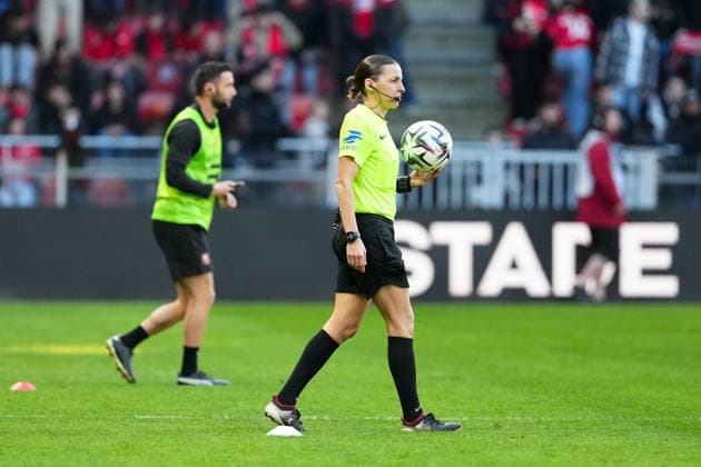 Stade Rennais FC v Toulouse FC - Ligue 1 McDonald s 2025 2026 Stephanie FRAPPART (ARBITRE) during the Ligue 1 McDonald s match between Rennes and Toulouse at Roazhon Park on February 28, 2026 in Rennes, France. Rennes France  Copyright: xFEPx 776348309