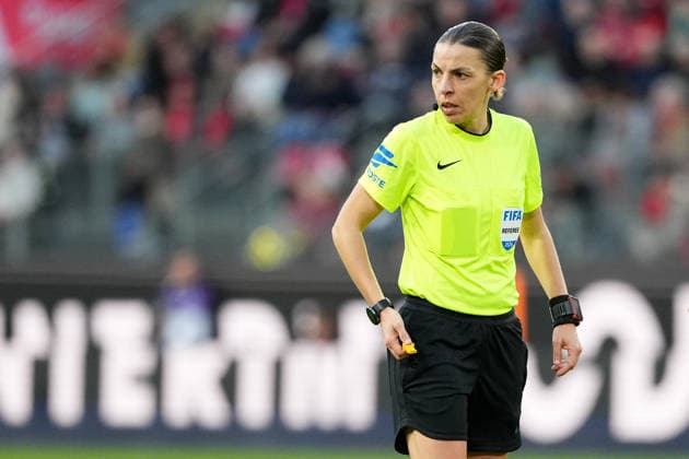 Stade Rennais FC v Toulouse FC - Ligue 1 McDonald s 2025 2026 Stephanie FRAPPART (ARBITRE) during the Ligue 1 McDonald s match between Rennes and Toulouse at Roazhon Park on February 28, 2026 in Rennes, France. Rennes France  Copyright: xFEPx 776348309