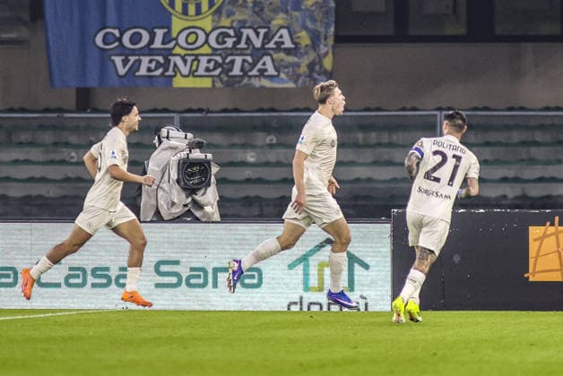 Rasmus Hojlund of SSC Napoli celebrates after scoring during Hellas Verona FC vs SSC Napoli, 27Â° Serie A Enilive 2025-26 game at Marcantonio Bentegodi stadium in Verona (VR), Italy, on February 28, 2026.  Copyright: xDavidexCasentini IPAxSportx xipa-agency.netx xx IPA_72160444 IPA_Agency_IPA72160444