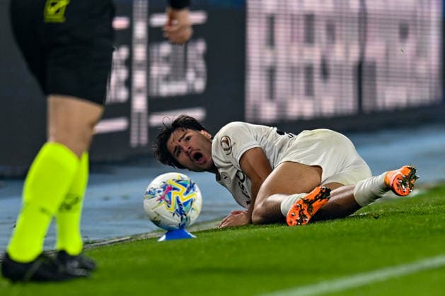 Napoli s Antonio Vergara shows his disappointment during Hellas Verona FC vs SSC Napoli, Italian soccer Serie A match in Verona, Italy, February 28 2026  Copyright: xAlessioxMarini IPAxSportx xipa-agency.netx xx IPA_72164128 IPA_Agency_IPA72164128