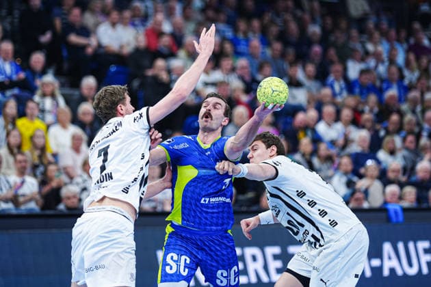 Magnus Landin (THW Kiel, 07), Teitur Oern Einarsson (VfL Gummersbach, 14), Lucas Laube (THW Kiel, 20) GER, THW Kiel vs. VfL Gummersbach, Handball, 1. Bundesliga, Spieltag 23, Saison 2025 2026, 28.02.2026 GER, THW Kiel vs. VfL Gummersbach, Handball, 1. Bundesliga, Spieltag 23, Saison 2025 2026, 28.02.2026 Kiel Copyright: xEibner-Pressefoto MarcelxvonxFehrnx EP_MFN