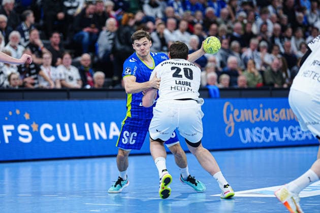Kay Smits (VfL Gummersbach, 31), Lucas Laube (THW Kiel, 20) GER, THW Kiel vs. VfL Gummersbach, Handball, 1. Bundesliga, Spieltag 23, Saison 2025 2026, 28.02.2026 GER, THW Kiel vs. VfL Gummersbach, Handball, 1. Bundesliga, Spieltag 23, Saison 2025 2026, 28.02.2026 Kiel Copyright: xEibner-Pressefoto MarcelxvonxFehrnx EP_MFN