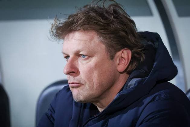 Direktor Profifussball Youri Mulder (FC Schalke 04), Spvgg Greuther Fuerth vs. FC Schalke 04, Fussball, Maenner, 2. Bundesliga, Saison 2025 2026, Rueckrunde, 24. Spieltag, 28.02.2026 DFB regulations prohibit any use of photographs as image sequences and or quasi-video Fuerth Bayern Deutschland
