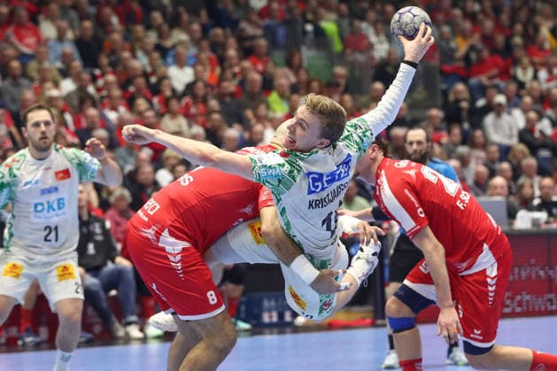 28.02.2026, xtgx, Handball, Daikin HBL, MT Melsungen - SC Magdeburg v.l. Gisli Thorgeir Kristjansson (Magdeburg, 10) wirft Tor, Torschuetze, erzielt Tor, Treffer, scores the goal Kassel