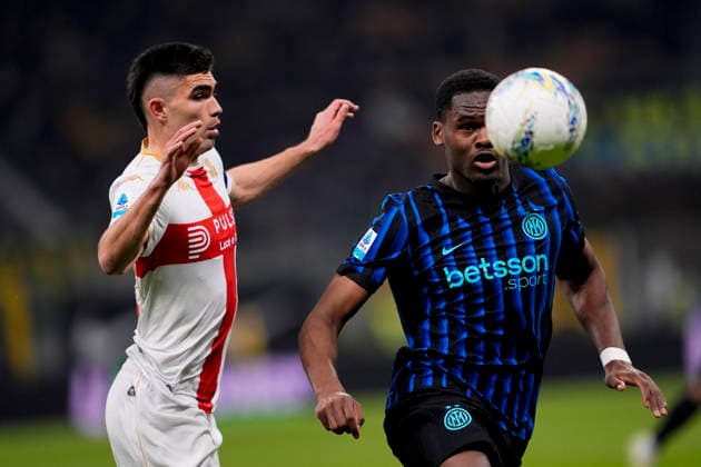 Inter Milan s Ange-Yoan Bonny during the Serie A soccer match between inter and Genoa at the San Siro Stadium in Milan, Italy - February, 18 2026. - Soccer  Copyright: xFabioxFerrari LaPressex