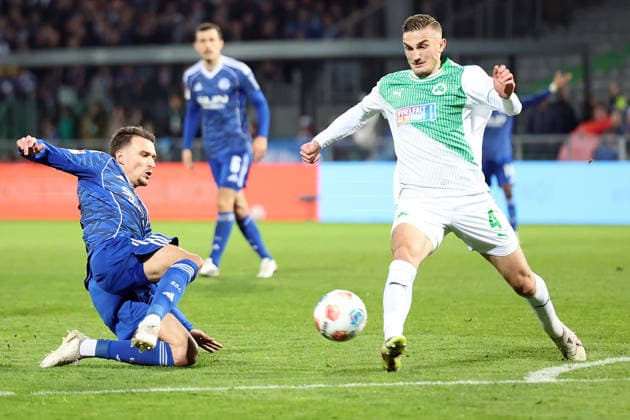 28.02.2026, xrekx, Fussball 2.Bundesliga, SpVgg Greuther Fuerth - FC Schalke 04 v.l. Foulspiel Dejan Ljubicic (FC Schalke 04) Philipp Ziereis (SpVgg Greuther Fuerth) Gelbe Karte (DFL DFB REGULATIONS PROHIBIT ANY USE OF PHOTOGRAPHS as IMAGE SEQUENCES and or QUASI-VIDEO) Fuerth