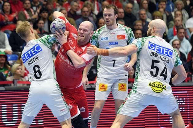 Arnar Freyr Arnarsson (MT Melsungen 21) (am Ball), Matthias Musche (SC Magdeburg 6), Felix Claar (SC Magdeburg 7), Oscar Bergendahl (SC Magdeburg 54) , GER, MT Melsungen - SC Magdeburg, Handball, 1. Bundesliga, 23. Spieltag, Saison 2025 2026, 28.02.2026, GER, MT Melsungen - SC Magdeburg, Handball, 1. Bundesliga, 23. Spieltag, Saison 2025 2026, 28.02.2026 Kassel Copyright: xEibner-Pressefotox xRolandxSippelx EP_RSL