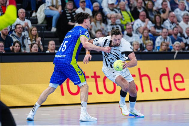 Miro Schluroff (VfL Gummersbach, 15), Harald Reinkind (THW Kiel, 06) GER, THW Kiel vs. VfL Gummersbach, Handball, 1. Bundesliga, Spieltag 23, Saison 2025 2026, 28.02.2026 GER, THW Kiel vs. VfL Gummersbach, Handball, 1. Bundesliga, Spieltag 23, Saison 2025 2026, 28.02.2026 Kiel Copyright: xEibner-Pressefoto MarcelxvonxFehrnx EP_MFN