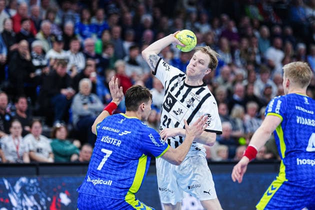 Wurf Tor Eric Johansson (THW Kiel, 21), Julian Koester (VfL Gummersbach, 07) GER, THW Kiel vs. VfL Gummersbach, Handball, 1. Bundesliga, Spieltag 23, Saison 2025 2026, 28.02.2026 GER, THW Kiel vs. VfL Gummersbach, Handball, 1. Bundesliga, Spieltag 23, Saison 2025 2026, 28.02.2026 Kiel Copyright: xEibner-Pressefoto MarcelxvonxFehrnx EP_MFN