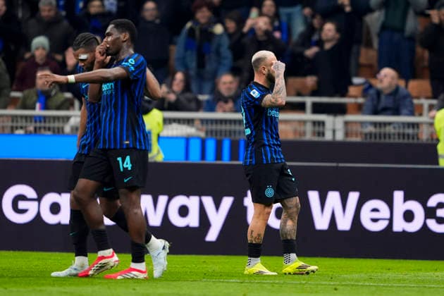 Inter Milan™s Federico Dimarco celebrates after scoring the 1-0 goal for his team during the Serie A soccer match between inter and Genoa at the San Siro Stadium in Milan, Italy - February, 18 2026. - Soccer  Copyright: xFabioxFerrari LaPressex