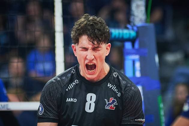 Cole Young (8; SVG Lüneburg) jubelt Zoi DVV-Pokalfinale der Männer 2026