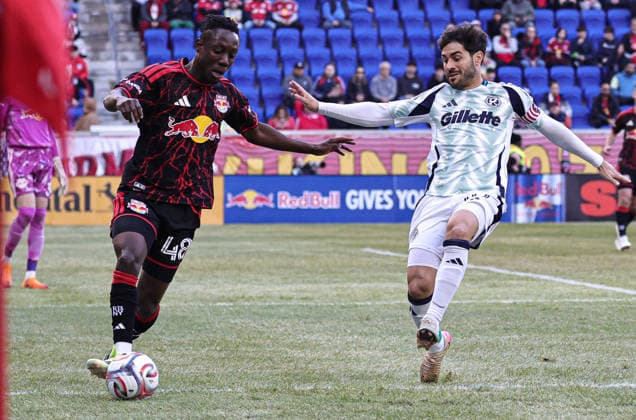 February 28, 2026, Harrison, New Jersey, USA: New York Red Bulls midfielder Ronald Donkor (48) controls the ball in the first half at Sports Illustrated Stadium. MLS, Fussball Herren, USA 2026: New England Revolution 0:1 New York Red Bulls  - ZUMAs325 20260228_zsp_s325_033 Copyright: xJessxStilesx