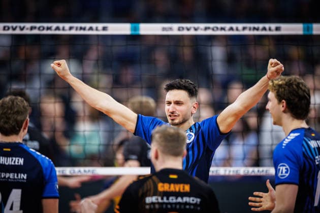 28.02.2026, SAP Arena, Mannheim Volleyball, DVV-Pokal Finale, VfB Friedrichshafen vs. SVG Lüneburg Lueneburg Aleksa Batak ( 8 Friedrichshafen)