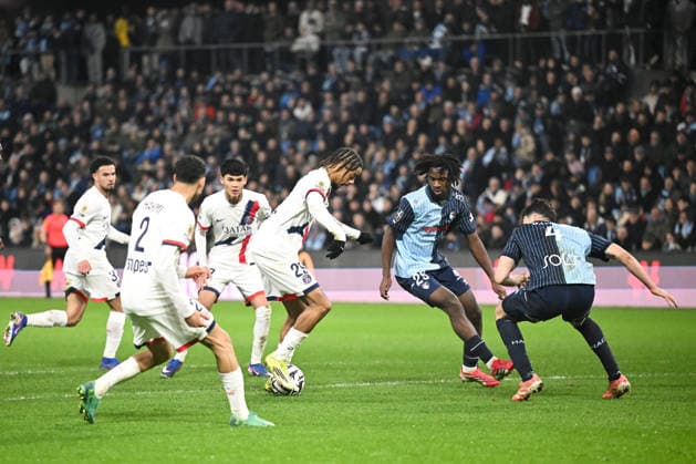 Le Havre Athletic Club v Paris Saint-Germain - Ligue 1 McDonald s 2025 2026 29 Stephan ZAGADOU (hac) - 29 Bradley BARCOLA (psg) during the Ligue 1 McDonald s match between Le Havre and Paris at Stade Oceane on February 28, 2026 in Le Havre, France. Le Havre France  Copyright: xFEPx 776348301