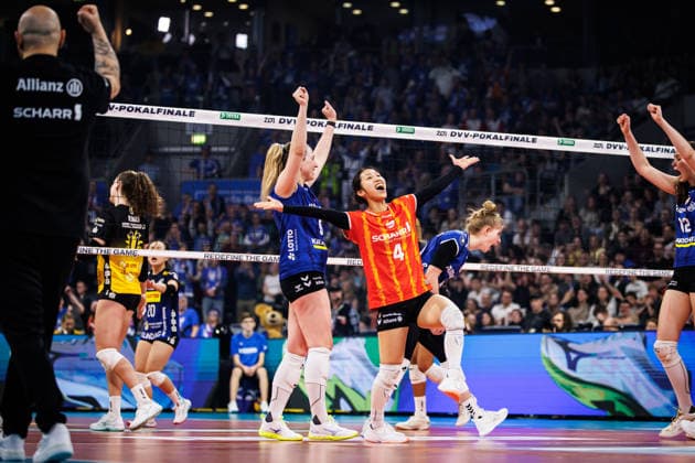 28.02.2026, SAP Arena, Mannheim Volleyball, DVV-Pokal Finale, VfB Suhl LOTTO Thüringen Thueringen vs. Allianz MTV Stuttgart Jubel Eleanor Joyce Holthaus ( 8 Stuttgart), Yurika Bamba ( 4 Stuttgart), Pia Kästner Kaestner ( 10 Stuttgart)