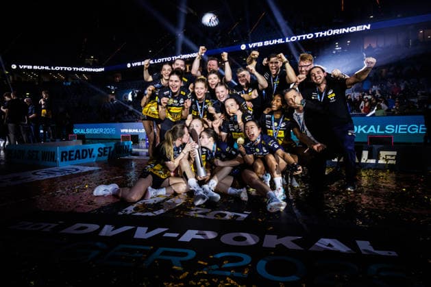 28.02.2026, SAP Arena, Mannheim Volleyball, DVV-Pokal Finale, Siegerehrung Pokalsieger 2026 - VfB Suhl LOTTO Thüringen Thueringen