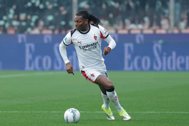 1st March 2026; Stadio Giovanni Zini, Cremona, Lombardy, Italy, Serie A Football, Cremonese versus AC Milan; Rafael Le& xe3;o of AC Milan runs with the ball  EmanuelexPennacchio