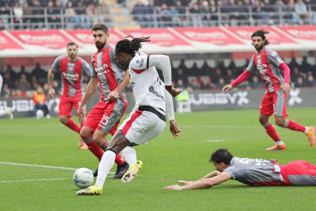 AC Milan™s Rafael Leao during the Serie A soccer match between Cremonese and Milan at the Giovanni Zini Stadium in Cremona Italy - Sunday, march 1 2026 - Soccer .  Copyright: xAlbertoxMariani LaPressex
