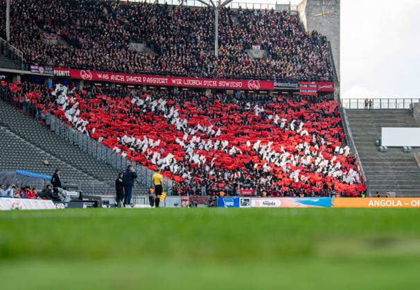 Fussball, Herren, Saison 2025 2026, 2. Bundesliga (24. Spieltag), Hertha BSC - 1. FC Nürnberg, Fans von Nürnberg mit Choreografie im Gästeblock, 01.03. 2026,