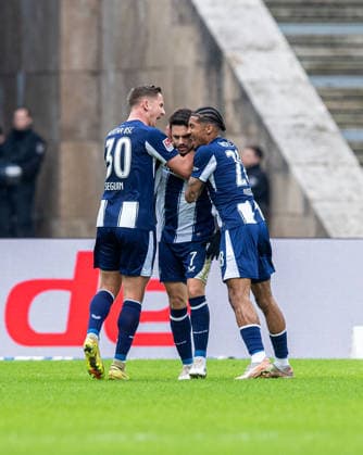 Fussball, Herren, Saison 2025 2026, 2. Bundesliga (24. Spieltag), Hertha BSC - 1. FC Nürnberg, v.l. Paul Seguin (Hertha BSC), Josip Brekalo (Hertha BSC), Jeremy Dudziak (Hertha BSC), Jubel nach Tor zum 1:0, 01.03. 2026,