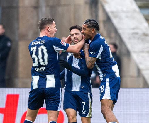 Fussball, Herren, Saison 2025 2026, 2. Bundesliga (24. Spieltag), Hertha BSC - 1. FC Nürnberg, v.l. Paul Seguin (Hertha BSC), Josip Brekalo (Hertha BSC), Jeremy Dudziak (Hertha BSC), Jubel nach Tor zum 1:0, 01.03. 2026,