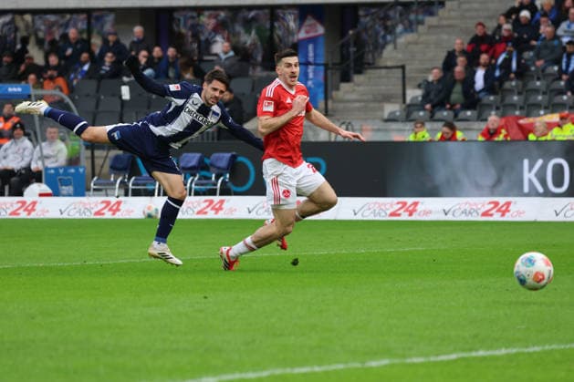 BERLIN, GERMANY - MARCH 1: goal, Josip Brekalo (Hertha, 7) scores into the goal Luka Lochoshvili (Nürnberg, 24) cannot intervene, cannot reach the ball, during the Bundesliga match between Hertha BSC - 1. FC Nürnberg at Olympiastadion on matchday 24 of the 2. Bundesliga on March 1, 2026 in Berlin, Germany. DFL REGULATIONS PROHIBIT ANY USE OF PHOTOGRAPHS AS IMAGE SEQUENCES AND OR QUASI-VIDEO. Berlin Germany Copyright: xO.Frankex